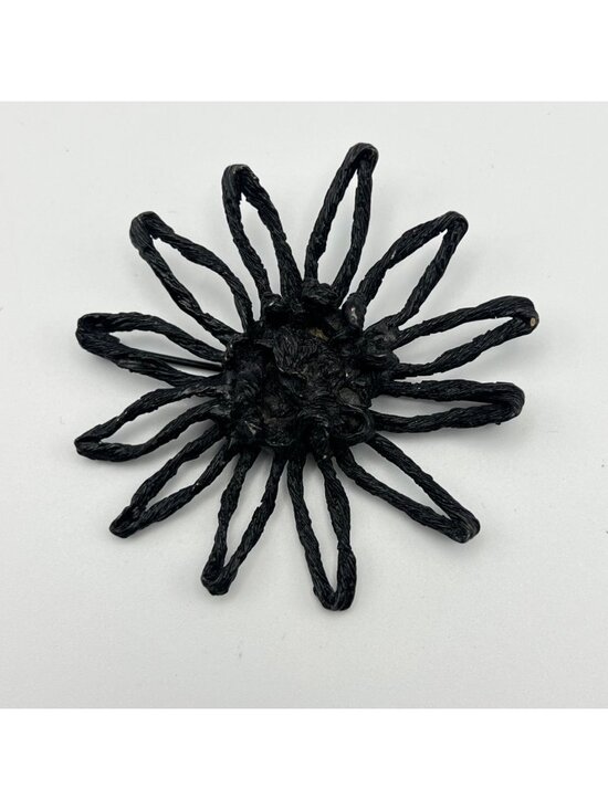MR. WE Jewelry - Vintage MR WE Brutalist Black Flower Brooch 2.5" Modernist Signed 1960-1970s